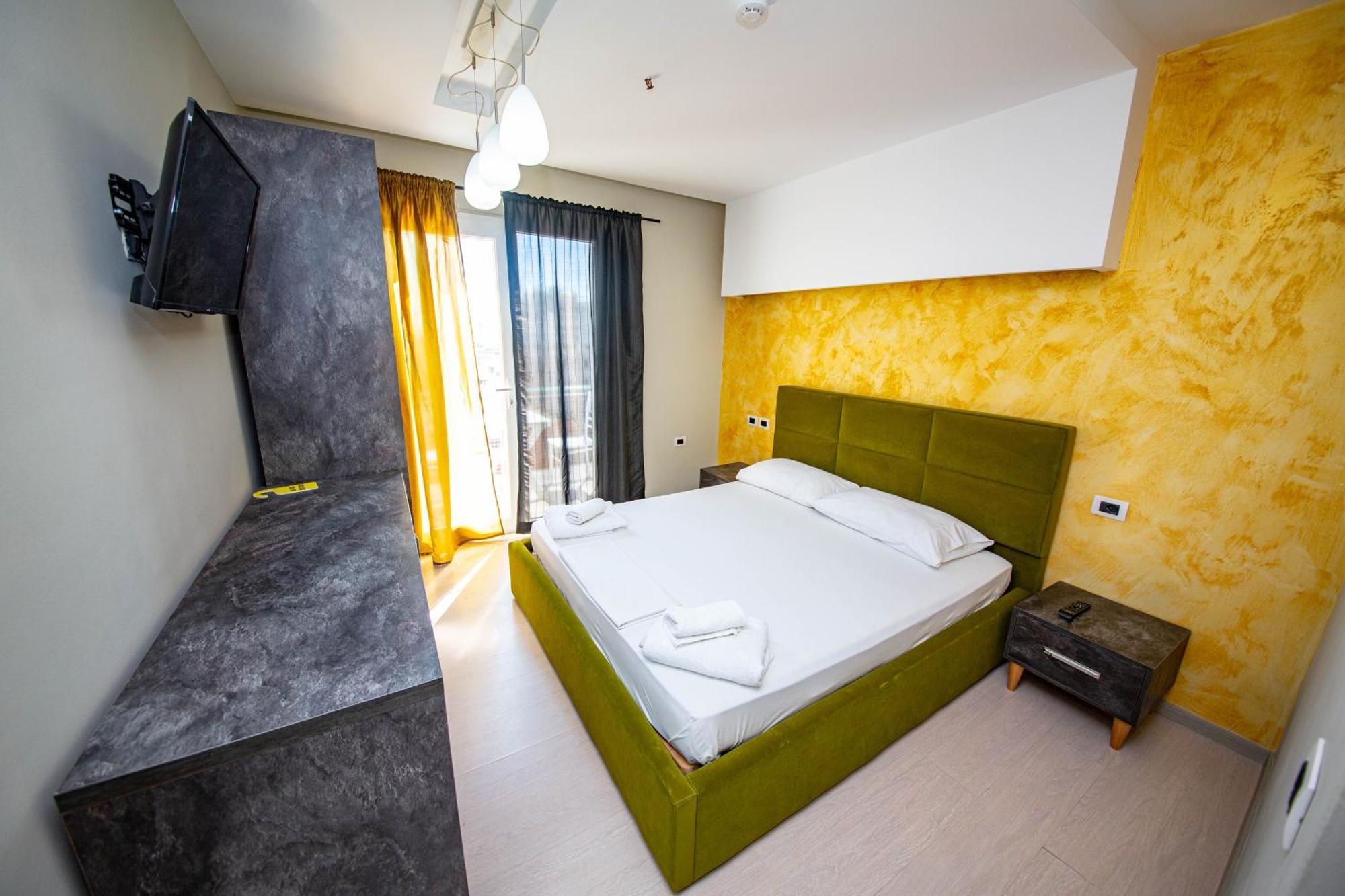 Hotel Miki Durres Exterior photo